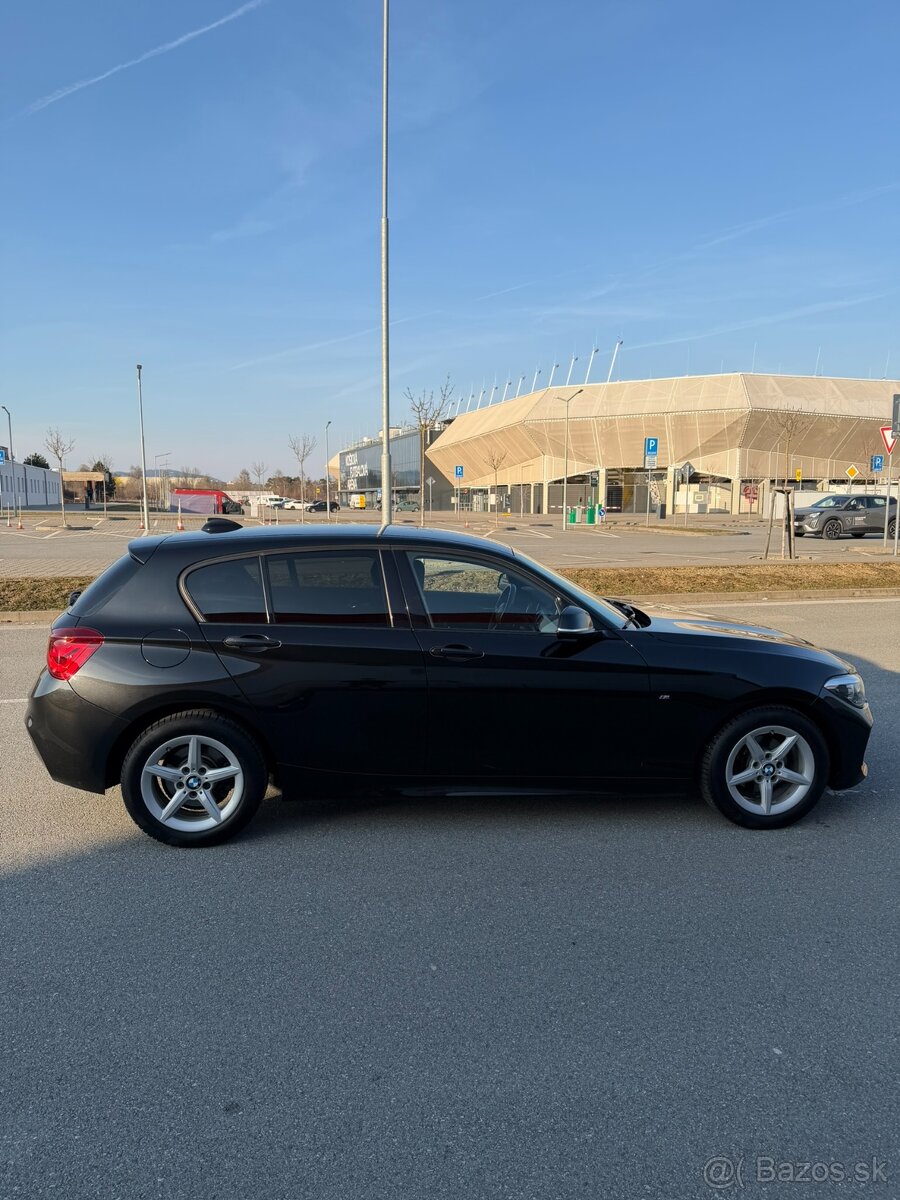 BMW 118I - 2019 - 4