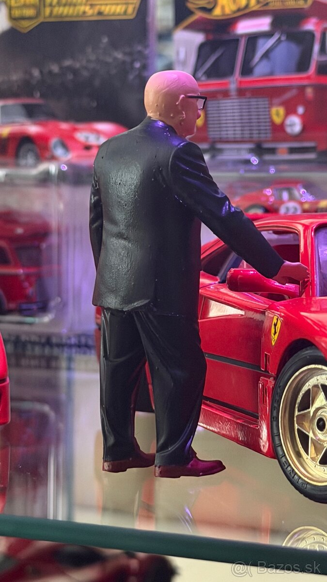 Enzo Ferrari 1:18 - 4