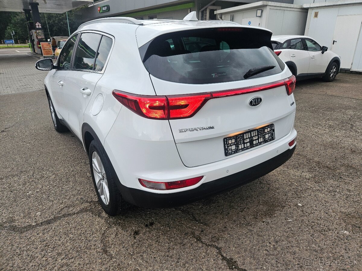 Kia Sportage 1.7CRDi 115KM Navi Kamera biela perla - 4