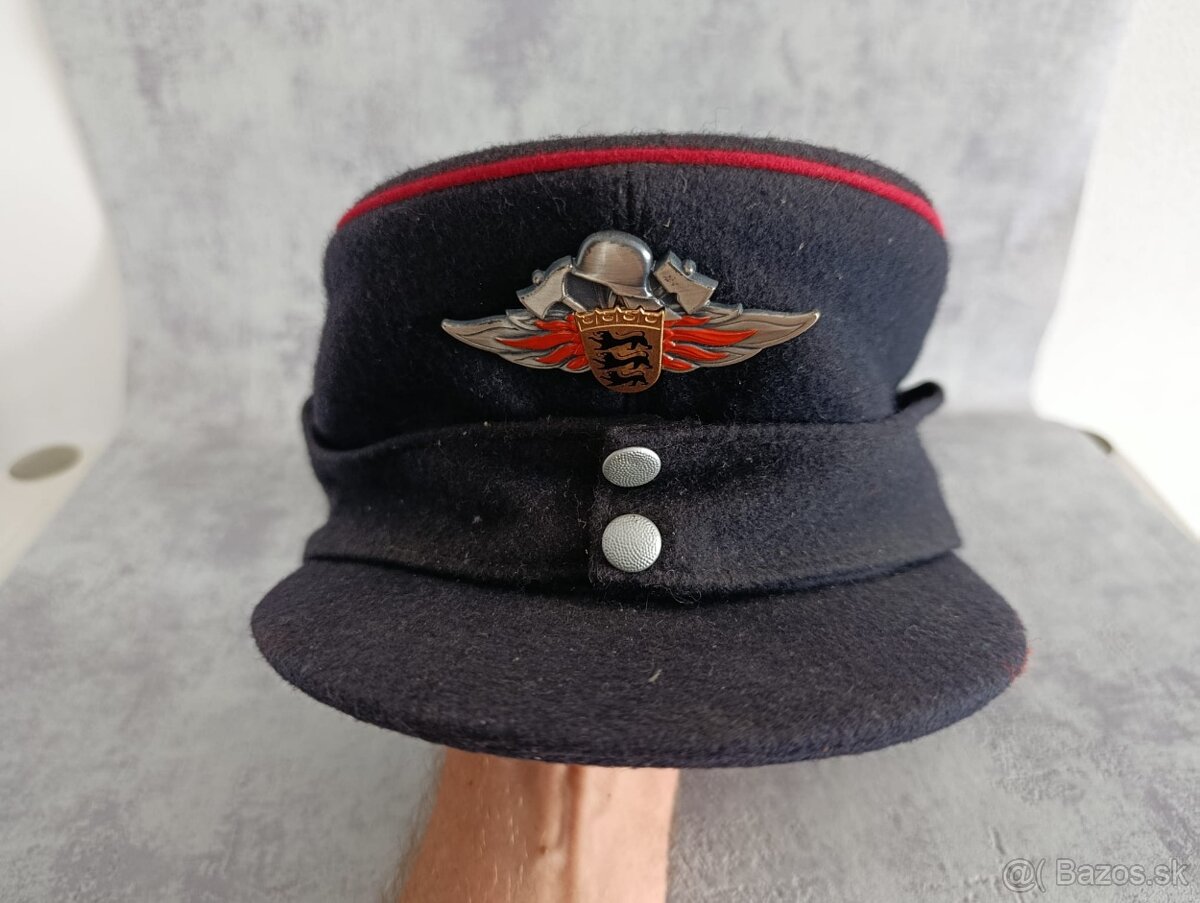 Stará německá hasičská čepice se znakem - 4