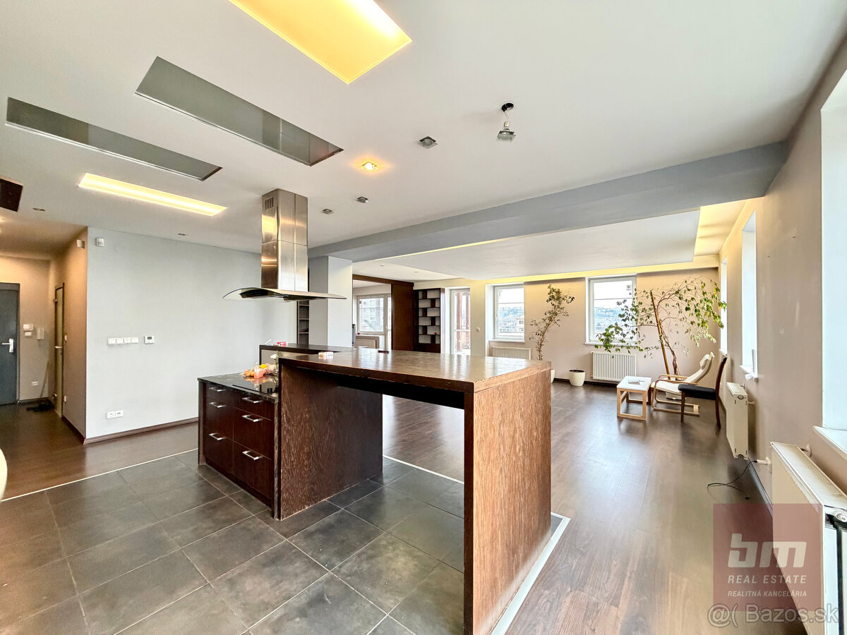 Predaj - novostavba s terasou na začiatku Karlovej Vsi - 4