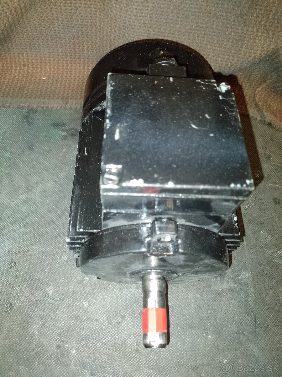 Predam elektromotor 0,55kw. - 4