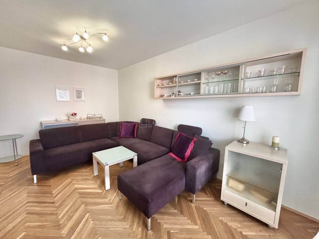 Predaj krásneho 3+1 bytu v perfektnej lokalite Čadca M.R. Št - 4