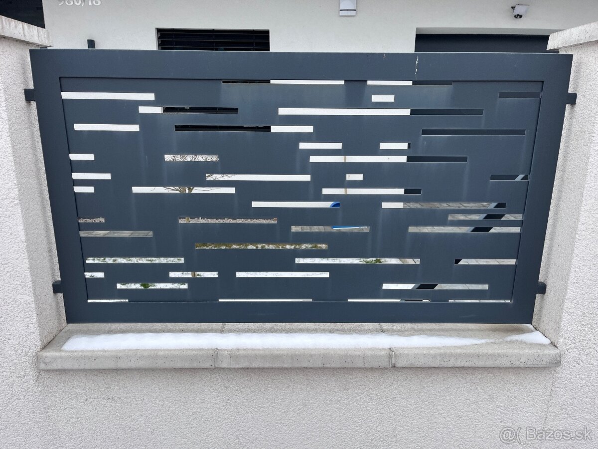 Brány a bránka - 4