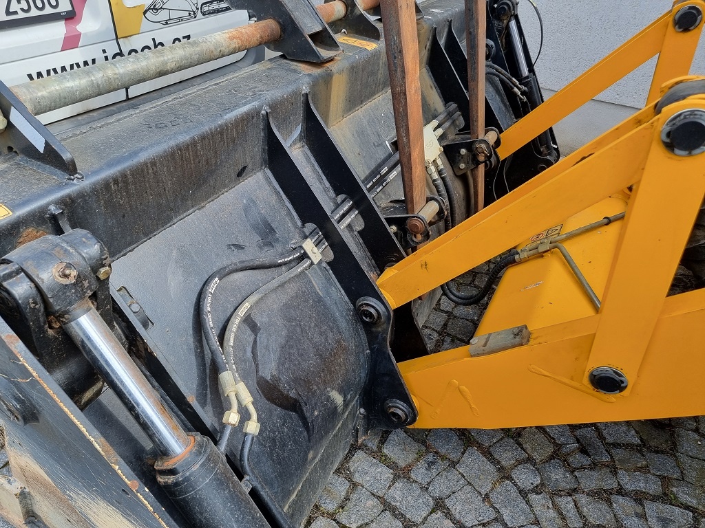 JCB 3CX Contractor - 81kw, joysticky, 20" - TOP stav - 4