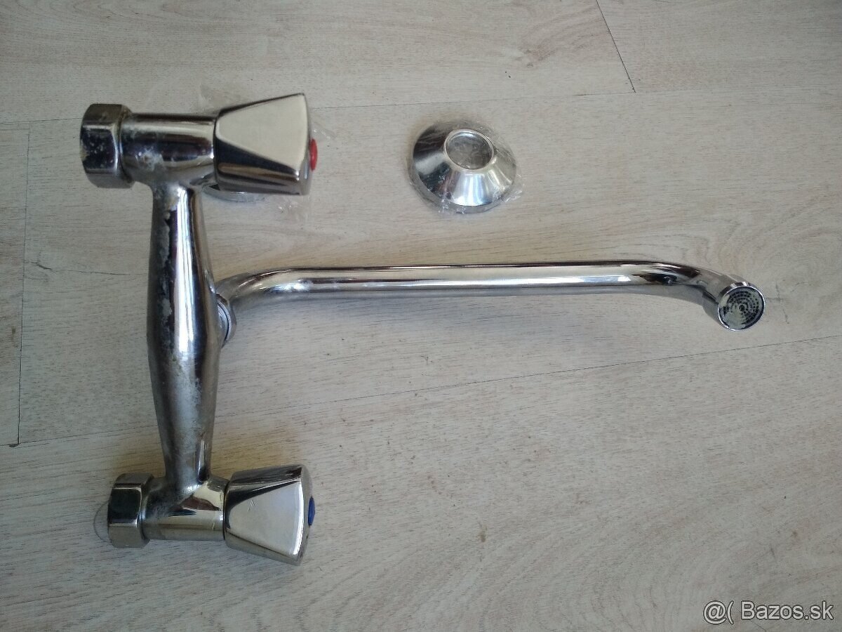 Kuchynska bateria na stenu - 4