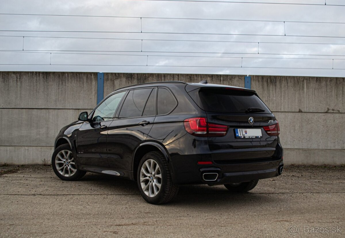 BMW X5 xDrive30d 190kW M-Packet - 4