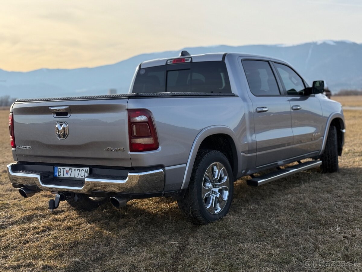 Dodge RAM 1500 V8 Laramie