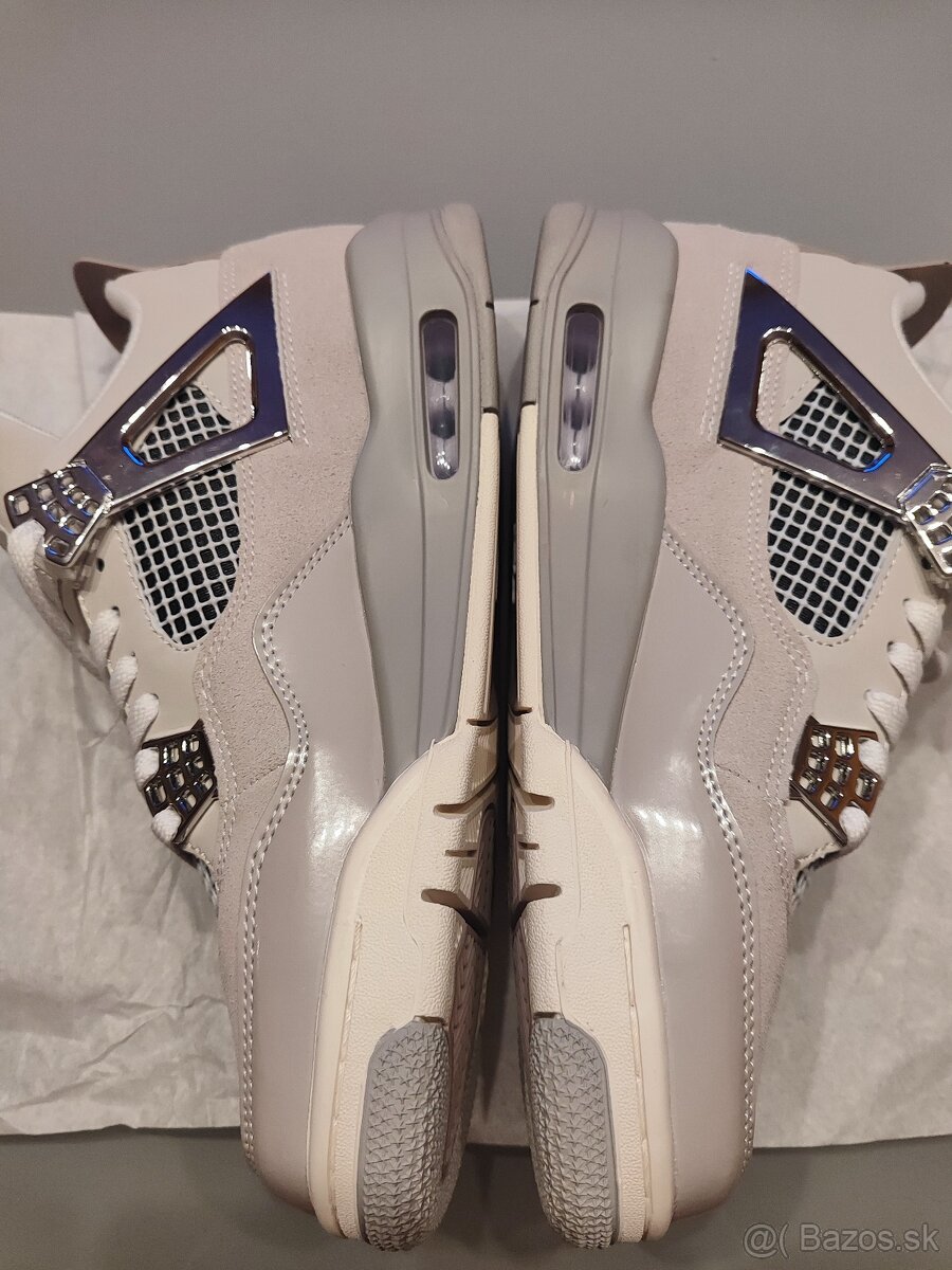 Jordan 4 Retro "Frozen Moments" - 4