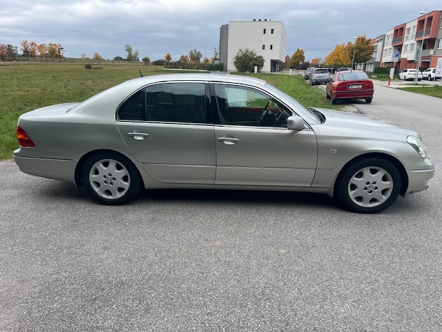 Lexus LS 430 V8 - president - 4