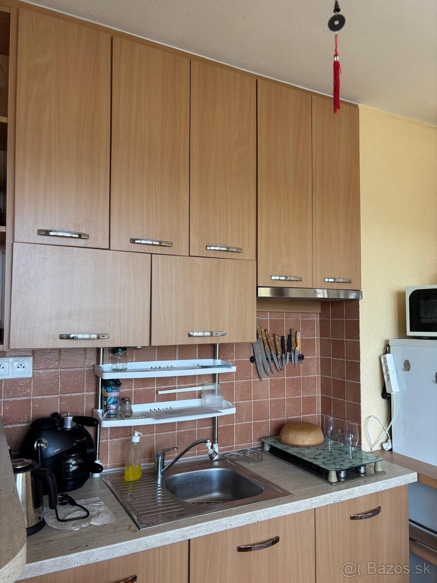 Predaj 1i byt po rekonštrukcii Brezno, 2 loggie, 2 výťahy - 4