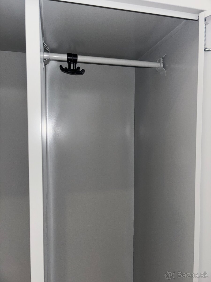Skriňa pre upratovačky - 4