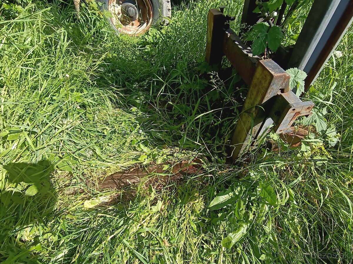 Pluhy, veža za traktor - 4