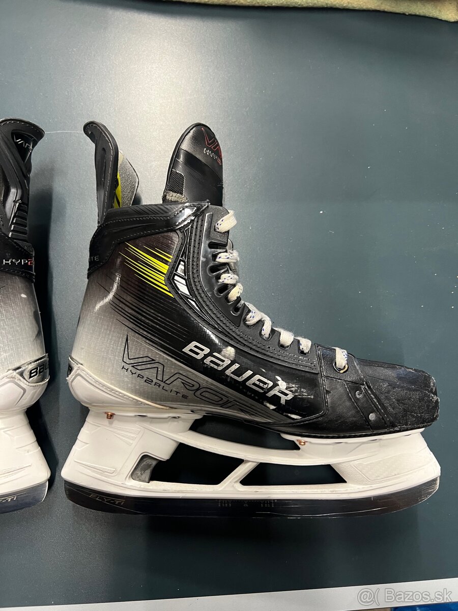 Korčule Bauer Hyperlite 2 - 4