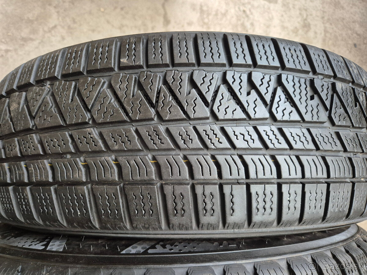215/70 r16 zimné 4 ks KUMHO dezén 7,5 - 6,4 mm DOT2022 - 4