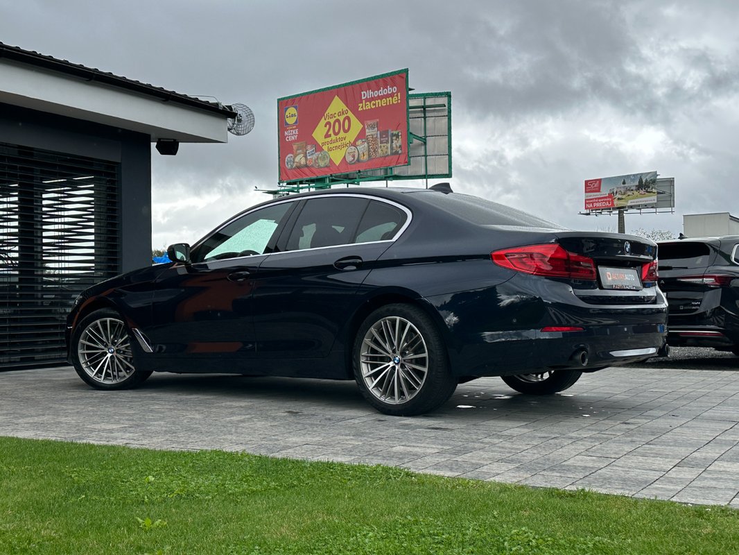 BMW rad 5 530d xDrive A/T - 4