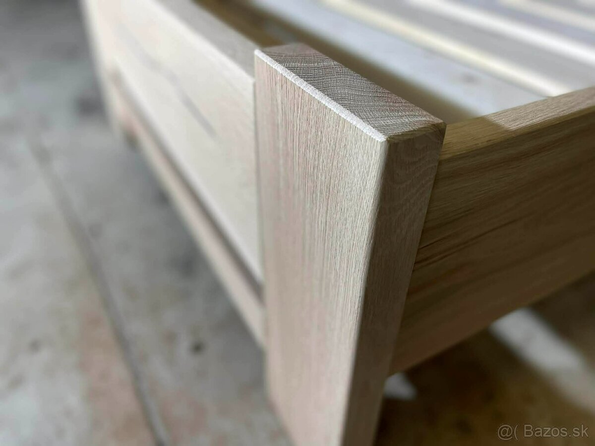 Masívna dubová posteľ 90 × 190 cm - 4