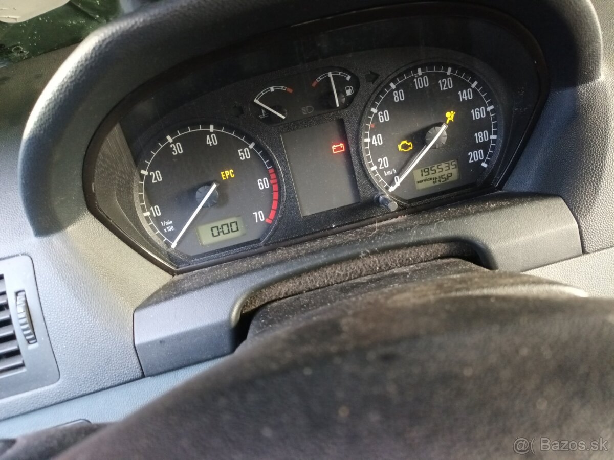 Skoda fabia 1.4 mpi - 4