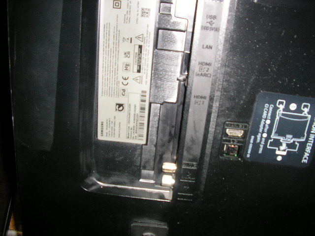 Predam LED televizor - 4