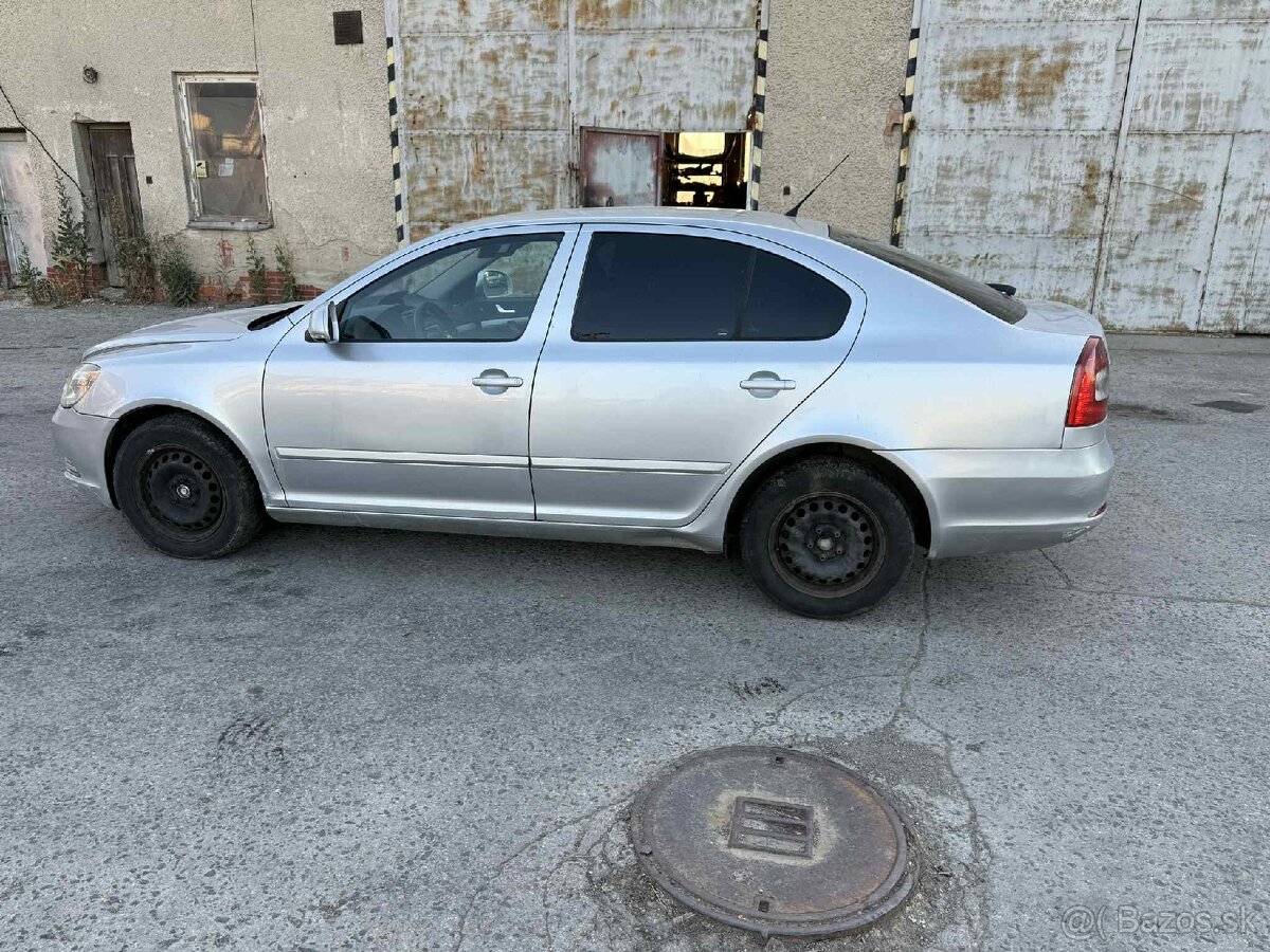 Rozpredám na diely škoda octavia 2 facelift - 4
