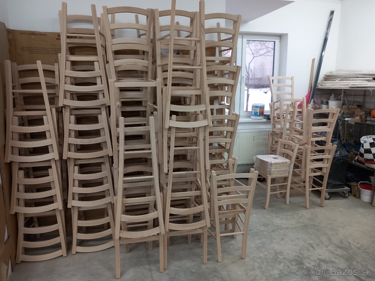 Ponúkam na predaj pevné masívne stoličky, barové aj stoly - 4