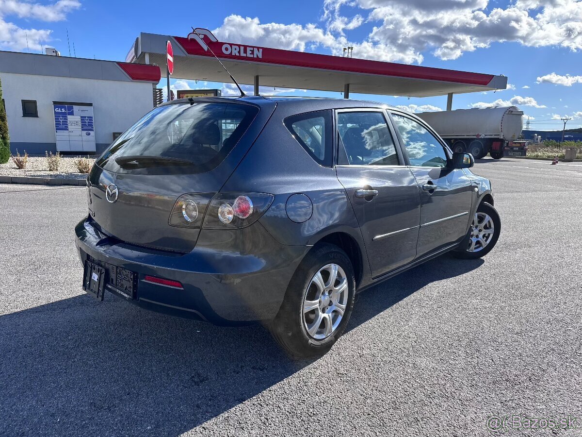 Mazda 3 1.4i - 4