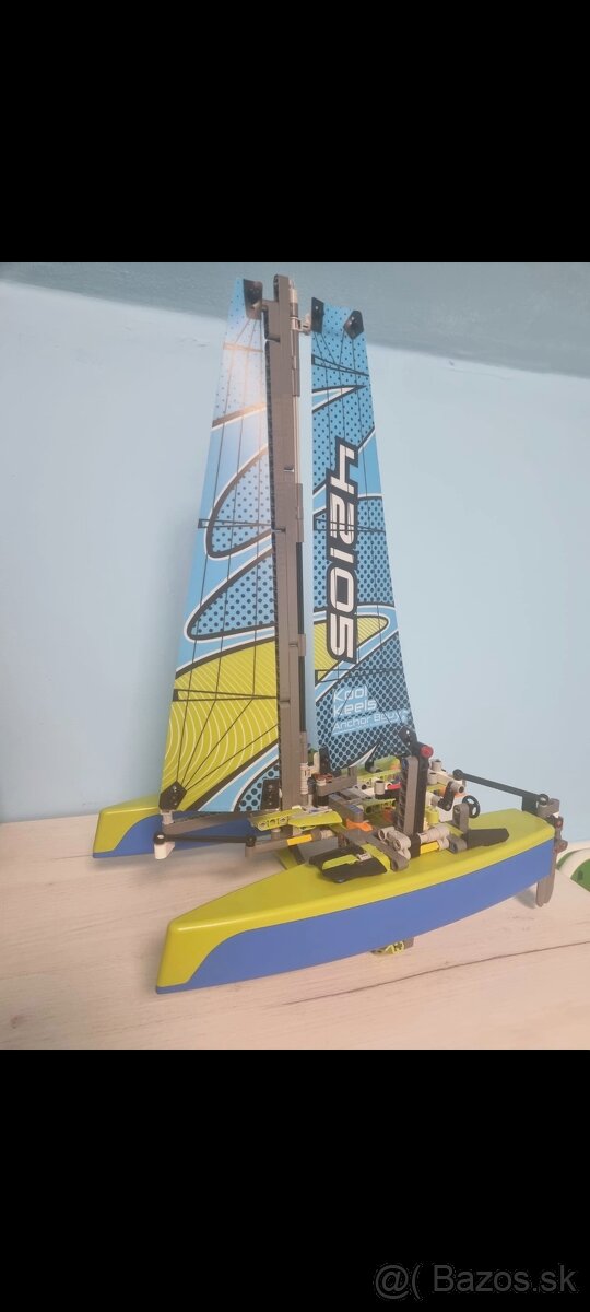 Katamaran Technic 42105 2v1 PLAVA NA VODE - 4