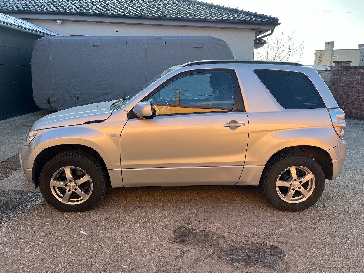 Suzuki Grand Vitara 1,6 VX 4x4 - 4