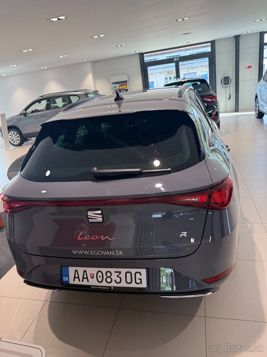 Leon SP FR Black 1,5 eTSI 150 7DSG - 4