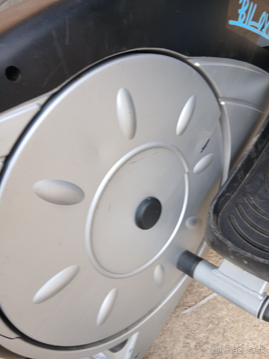 Elipticky trenažer - 4