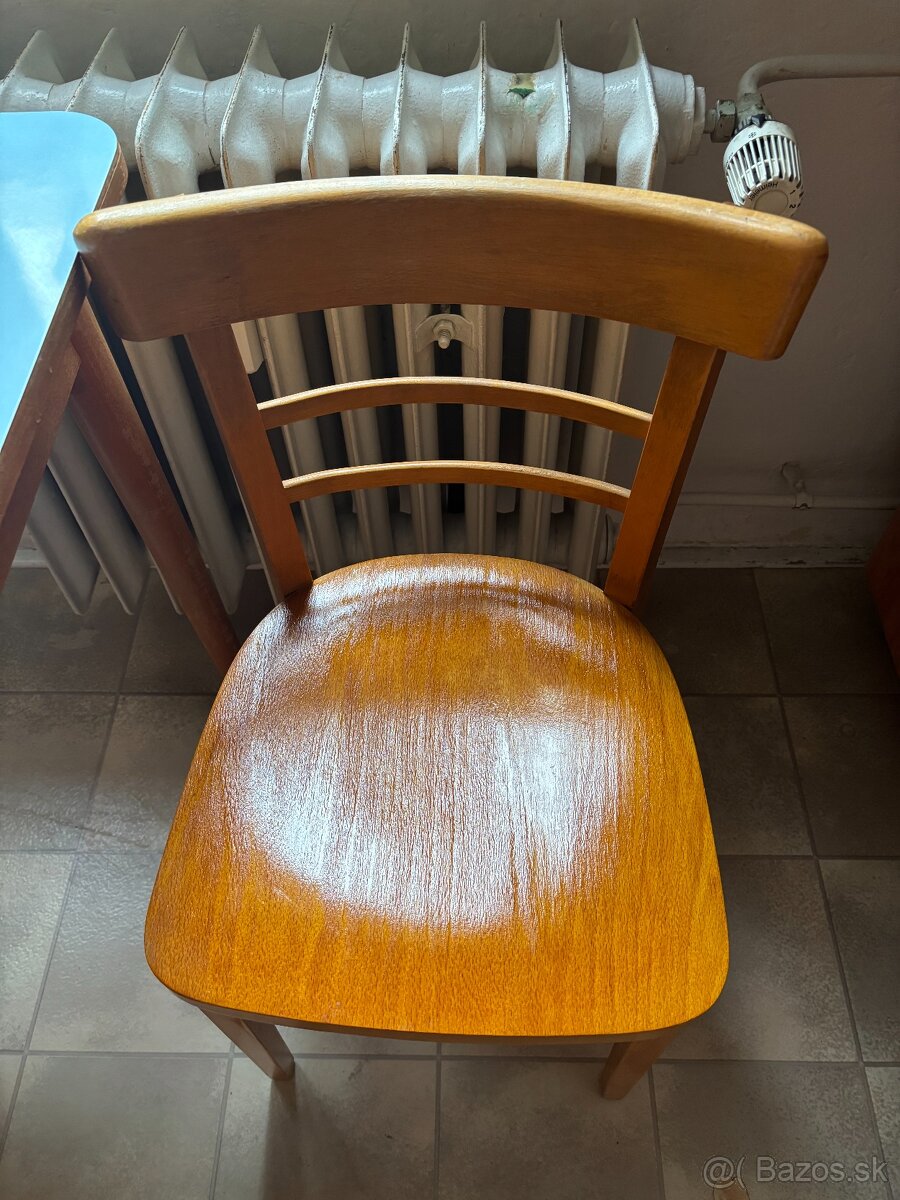 Kuchynský stôl a 3x stolička - 4