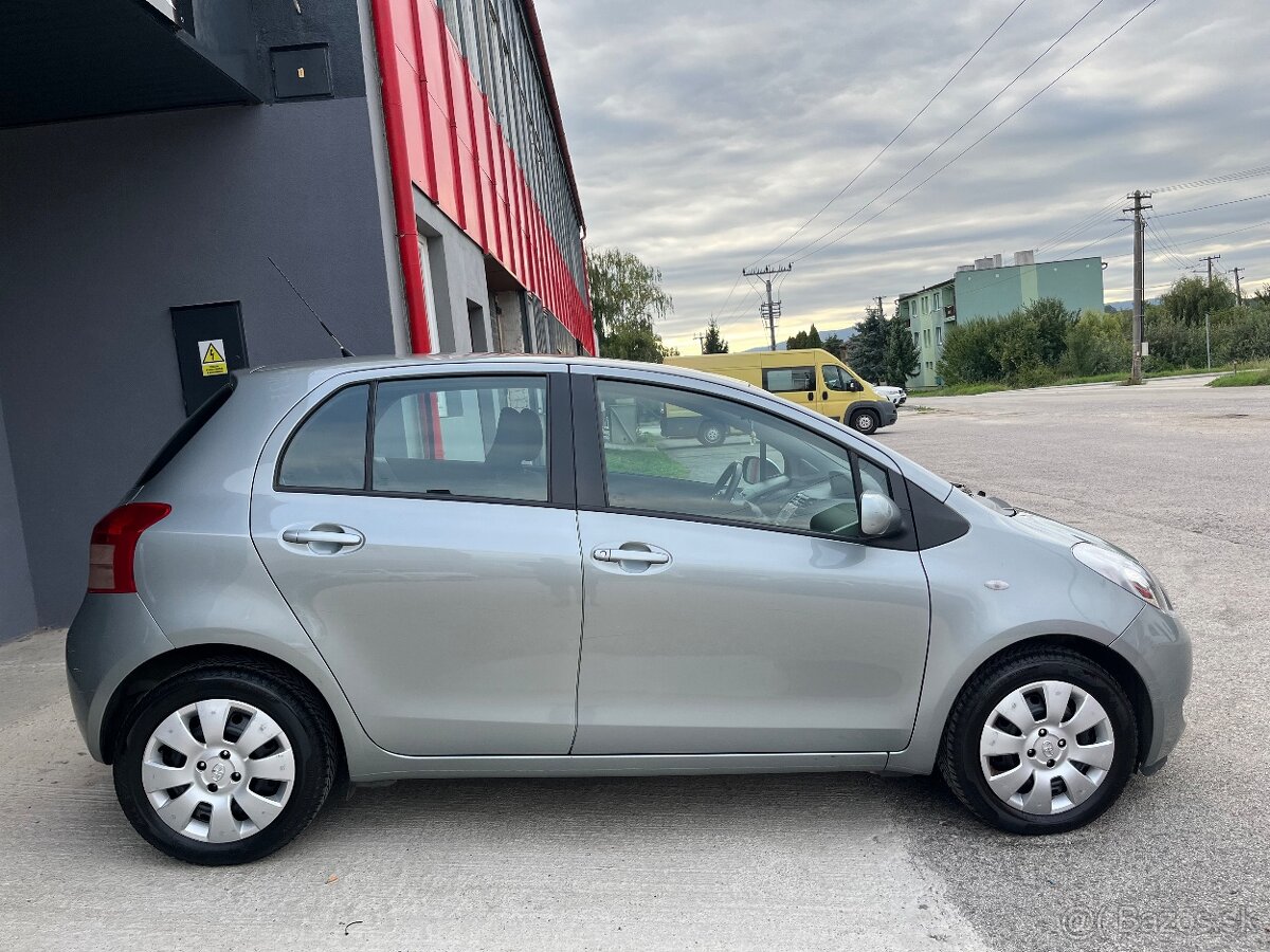 Toyota Yaris 1.3 Benzin = Klíma, 192756km Bez korozie = - 4
