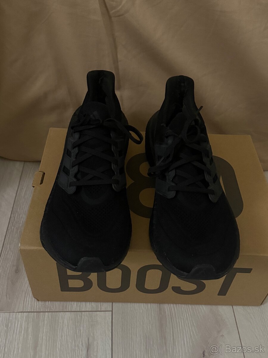 Adidas Ultraboost Light - 4