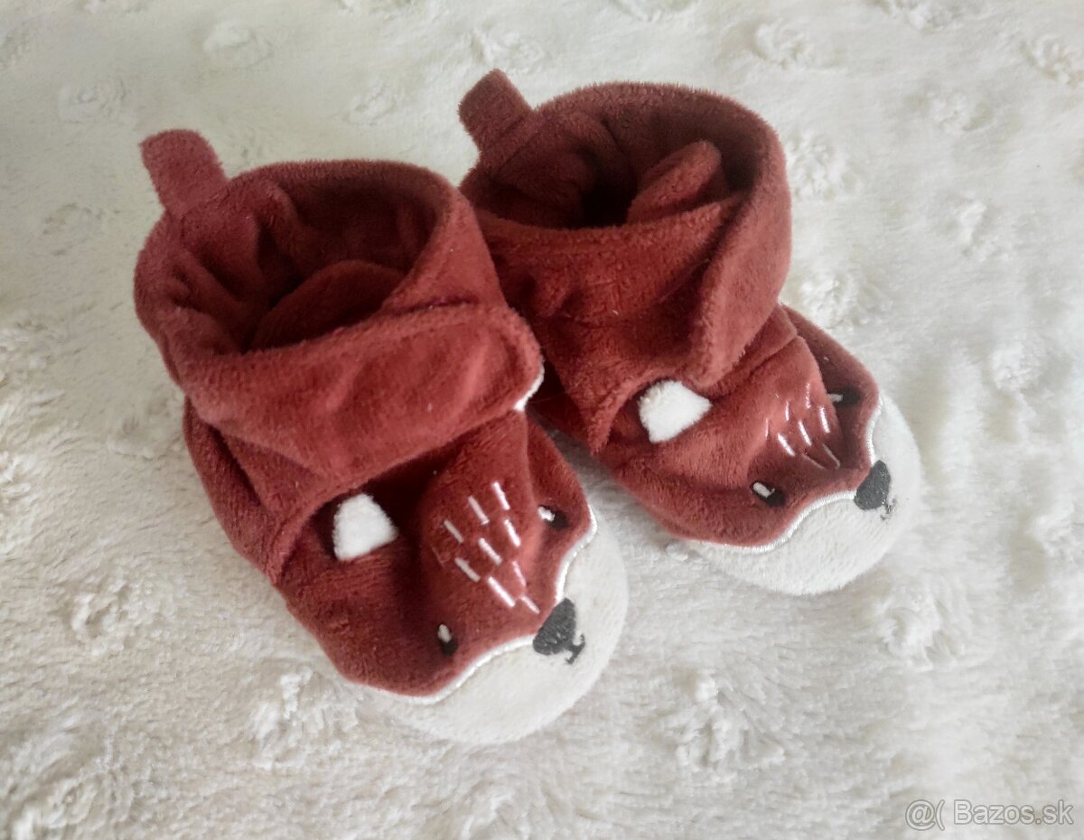 Klobúky a čiapky detské rôzne a capačky - 4