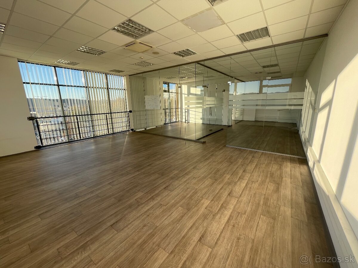 Prenájom kancelárii v budove Living centra, Solinky - Žilina - 4