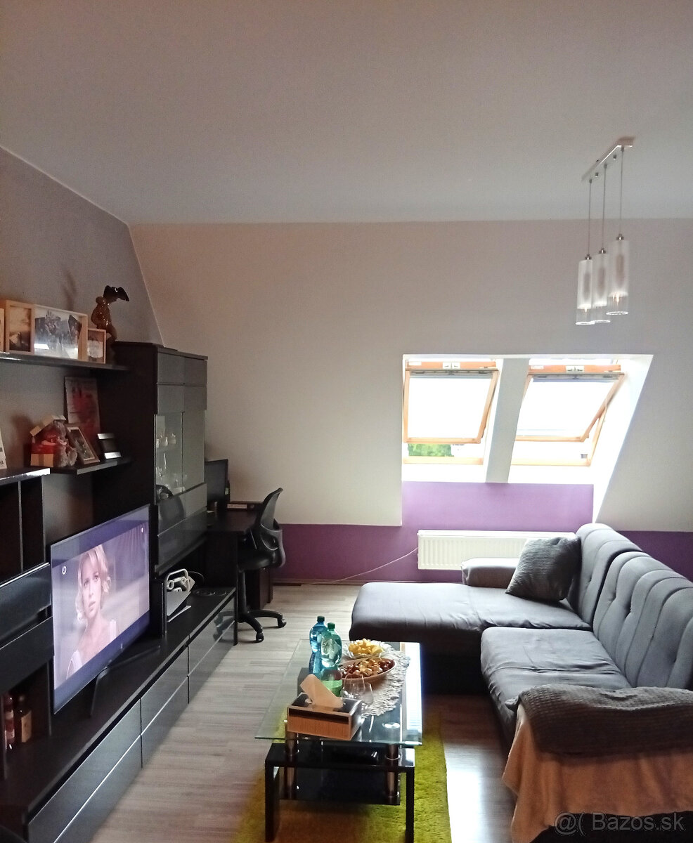 Predaj - 2 izb., 50 m2, 4/4, parkovanie, Rajka - 4