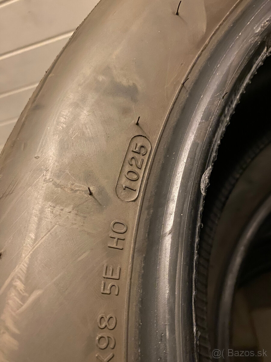 Predám letné Pneu 235/55/19 - 4