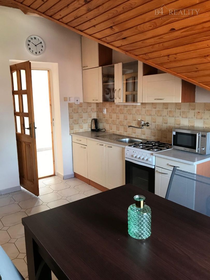 Na predaj dvojgeneračný rodinný dom Dubnica nad Váhom, Botto - 4