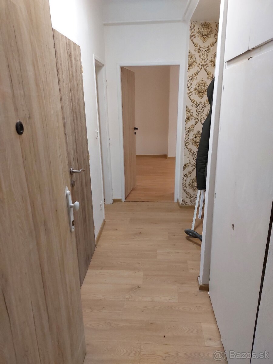 2 izbový nezariadený byt na prenájom - 4