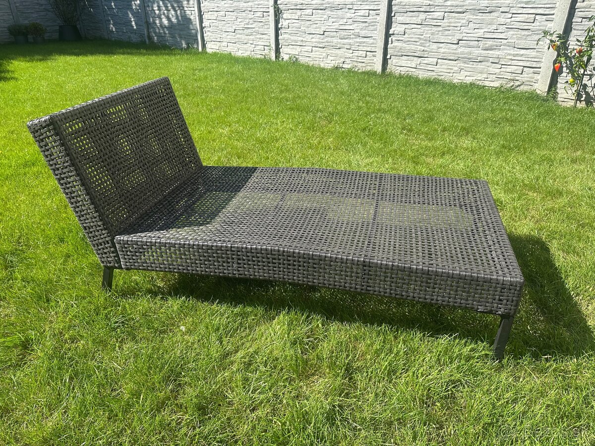 Predám ratanové ležadlo a stolík - 4