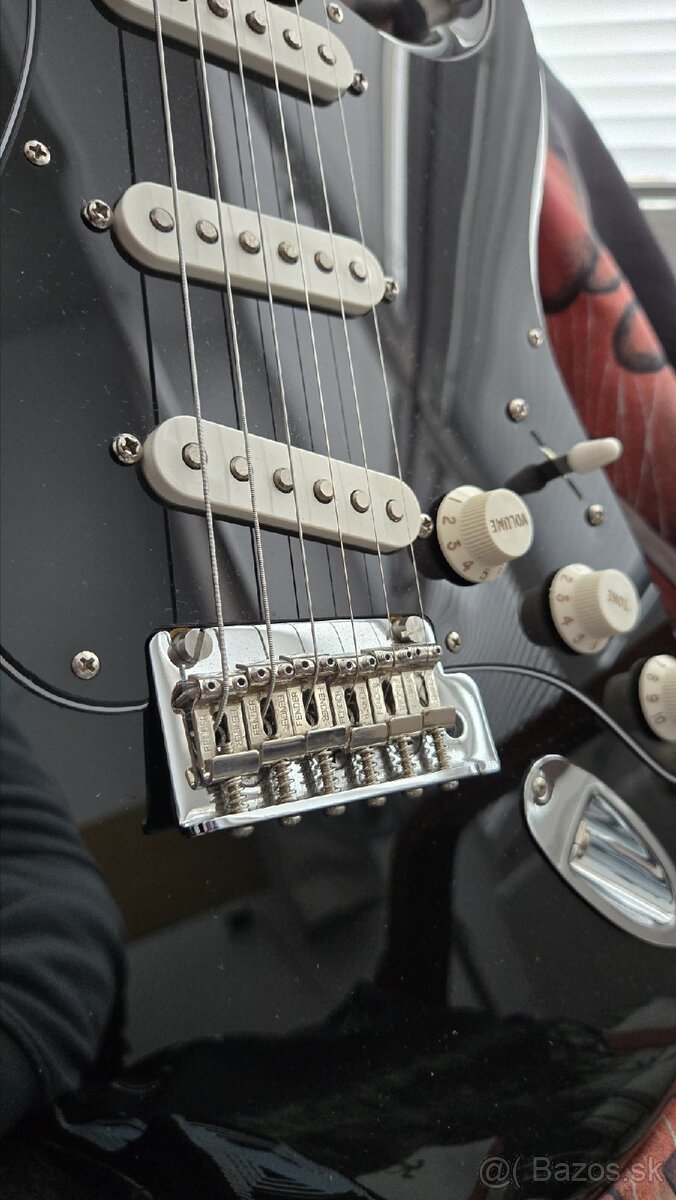 Fender Stratocaster Mexico 2024 - 4