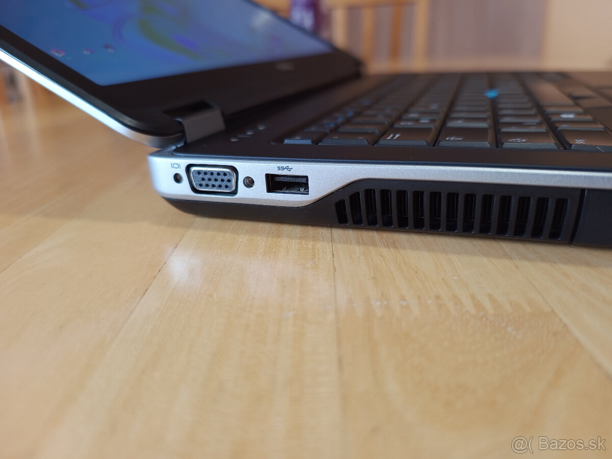 DELL Latitude E6440 - 14.1" / i5 / SSD / AMD Grafika / Dock - 4