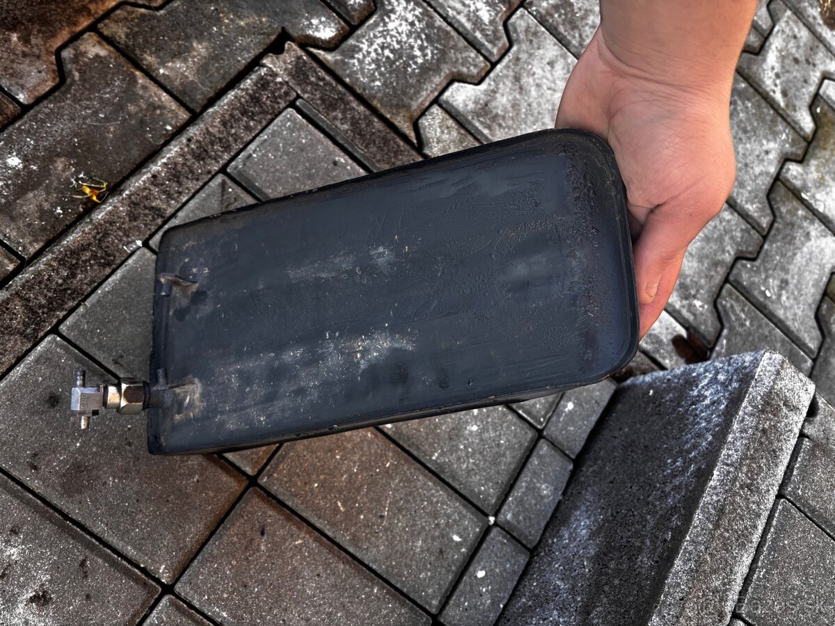 Babetta 210 nádrž - 4