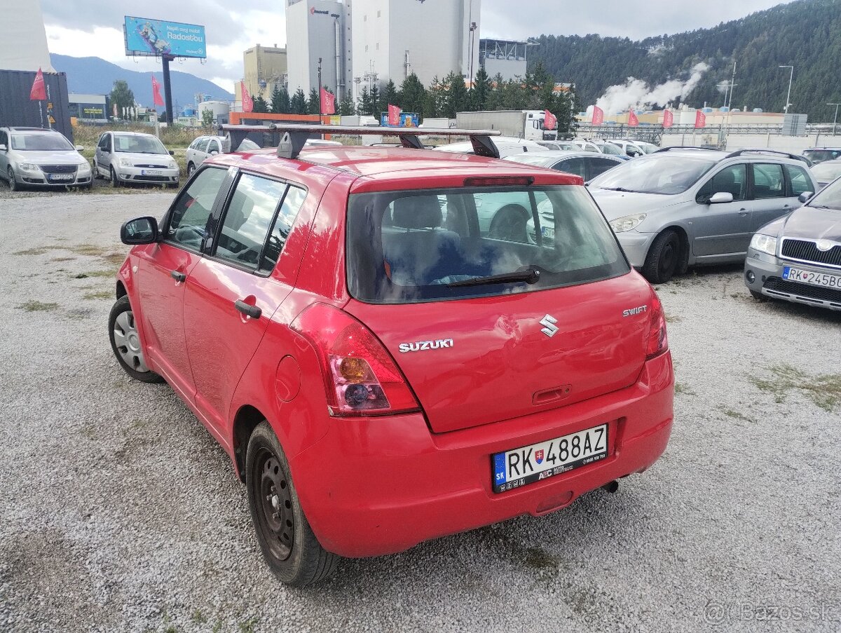 Suzuki Swift 1.3 GS ABS, A/C - 4
