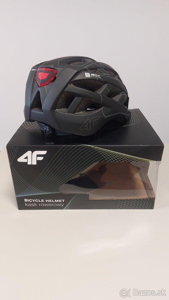 4F cyklistická helma čierna - 4