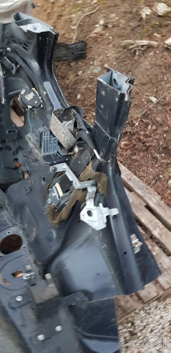 X5 E70 zadný ľavý blatník - 4