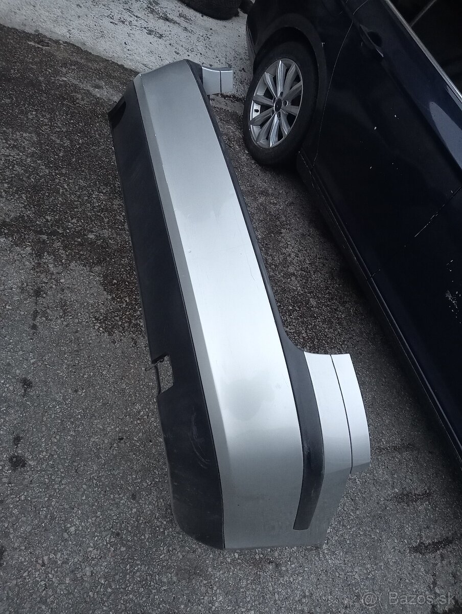 Škoda Octavia 2 zadný naraznik - 4