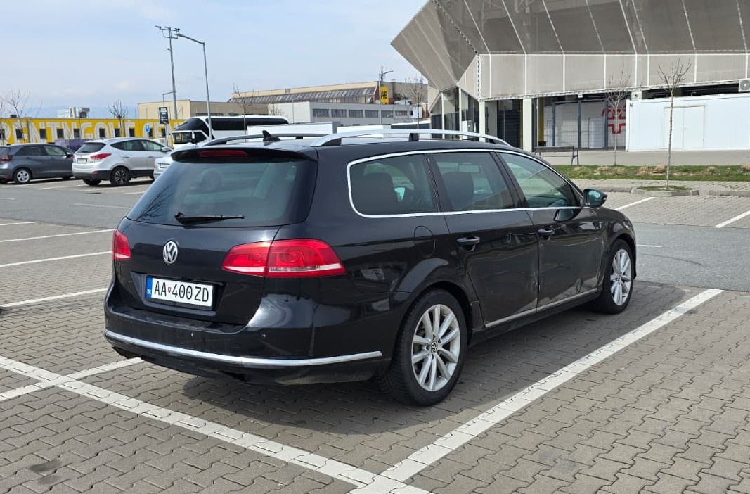 Volkswagen Passat Variant 2.0 TDI Highline - 4