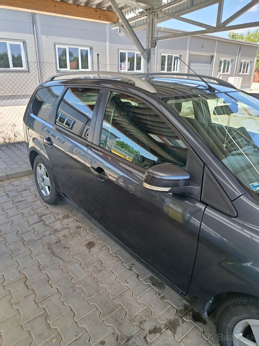 Ford FOCUS kombi 1.6TDCI(2009) - 4