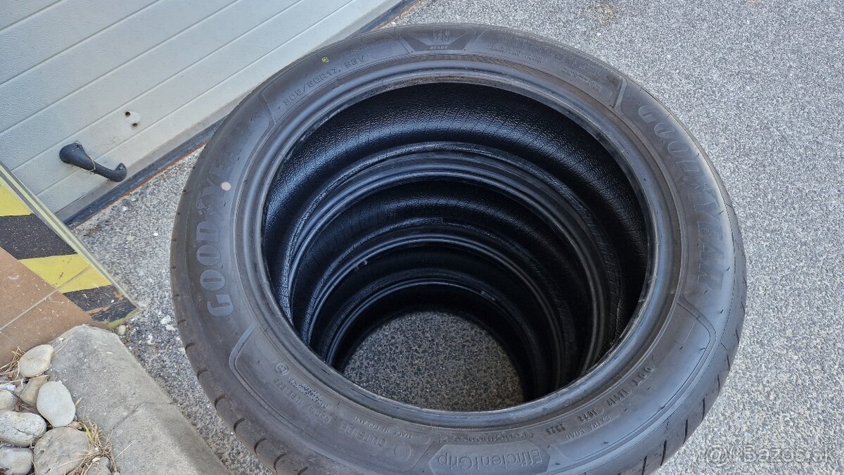 Goodyear Efficientgrip Performance 2 205/50 R17 93V - 4